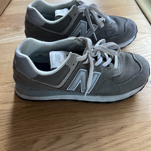 New Balance 574 - Picture 3 of 5